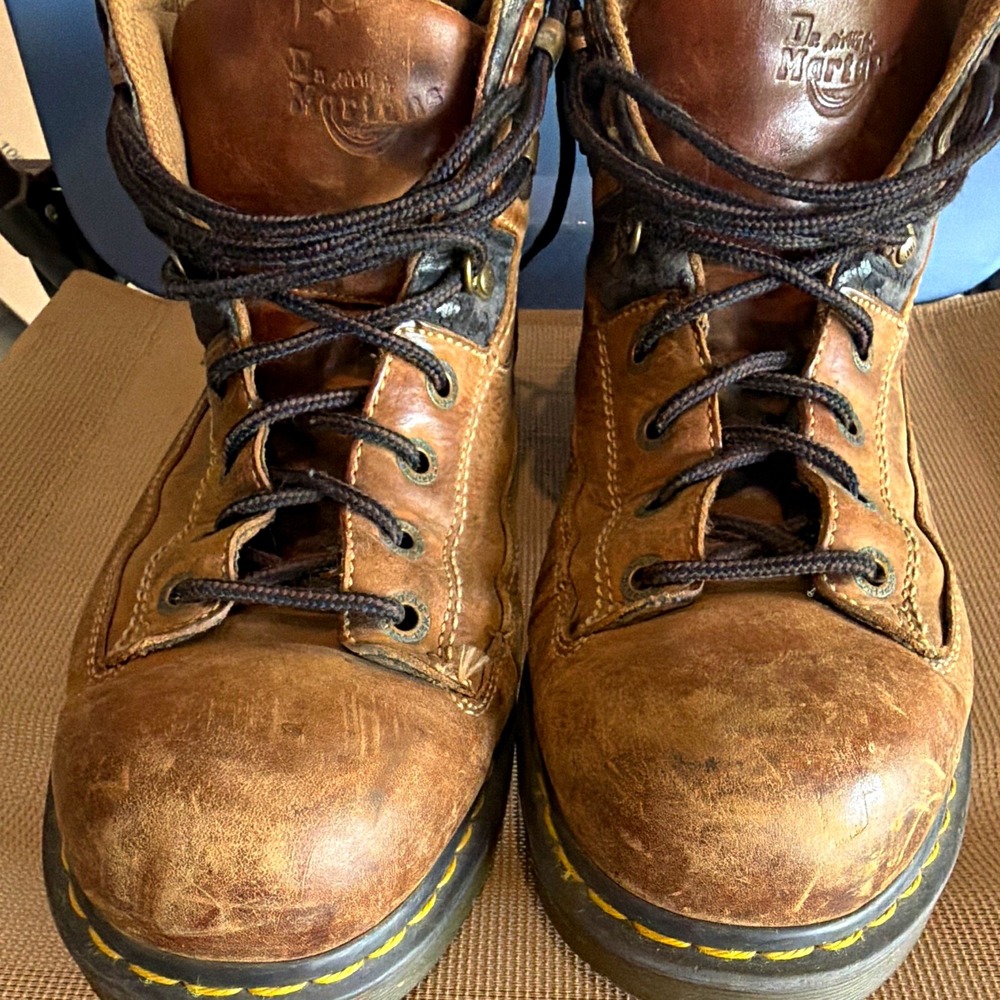 Mens Size 13 Work Boots, Dr. Martens, Tan, Leather Padded Collar Lace Up Utility